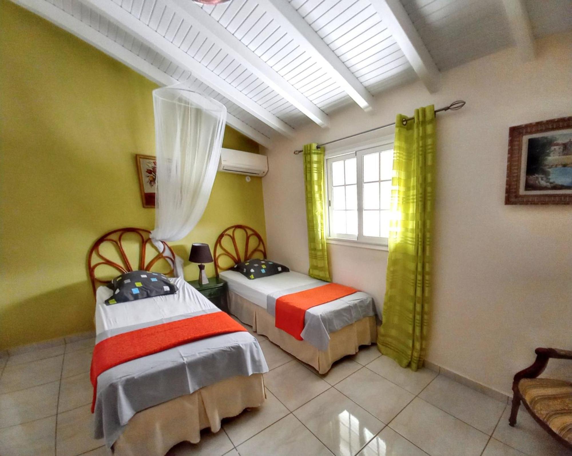 Villa Elegante A Saint Francois Avec Piscine Privee Toute L'Annee Bagian luar foto
